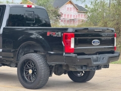 Used 2019  Ford Super Duty F-250 4WD Crew Cab Lariat at Drivenci Motors near Olmito, TX