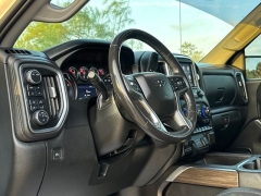 Used 2020  Chevrolet Silverado 1500 4WD Crew Cab LT Trail Boss at Drivenci Motors near Olmito&comma; TX