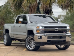 Used 2018  Chevrolet Silverado 2500HD 4WD Crew Cab 153&period;7" LTZ at Drivenci Motors near Olmito&comma; TX