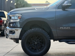 Used 2019  Ram 1500 4WD Crew Cab Big Horn&sol;Lone Star at Drivenci Motors near Olmito&comma; TX