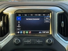 Used 2020  Chevrolet Silverado 1500 4WD Crew Cab LT Trail Boss at Drivenci Motors near Olmito, TX