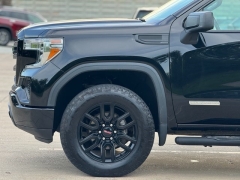 Used 2022 GMC Sierra 1500 Limited 4WD Crew Cab 147" Elevation w/3VL at Drivenci Motors near Olmito, TX