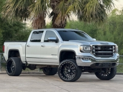 Used 2017  GMC Sierra 1500 4WD Crew Cab 143.5" SLT at Drivenci Motors near Olmito, TX