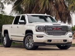 Used 2018  GMC Sierra 1500 4WD Crew Cab 143&period;5" Denali at Drivenci Motors near Olmito&comma; TX