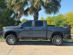 Used 2019 Chevrolet Silverado 1500 4WD Crew Cab 147" LT Trail Boss at Drivenci Motors near Olmito, TX