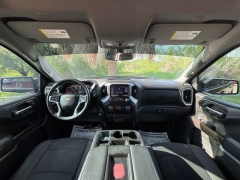 Used 2020  Chevrolet Silverado 1500 4WD Crew Cab LT at Drivenci Motors near Olmito&comma; TX
