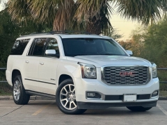 Used 2018  GMC Yukon XL 4d SUV 4WD Denali at Drivenci Motors near Olmito&comma; TX