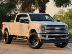 Used 2019 Ford Super Duty F-250 4WD Crew Cab Lariat at Drivenci Motors near Olmito, TX