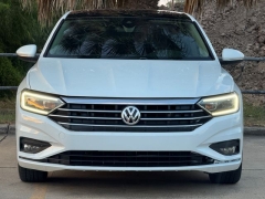 Used 2019  Volkswagen Jetta 4d Sedan 1&period;4T SEL Premium at Drivenci Motors near Olmito&comma; TX