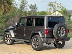 Used 2018  Jeep Wrangler Unlimited 4d SUV 4WD Sahara at Drivenci Motors near Olmito&comma; TX