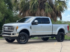 Used 2017  Ford Super Duty F-250 4WD Crew Cab Lariat at Drivenci Motors near Olmito&comma; TX