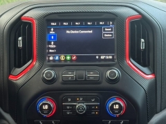 Used 2019  Chevrolet Silverado 1500 4WD Crew Cab LT Trail Boss at Drivenci Motors near Olmito, TX