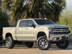 Used 2019  Chevrolet Silverado 1500 4WD Crew Cab LTZ at Drivenci Motors near Olmito&comma; TX