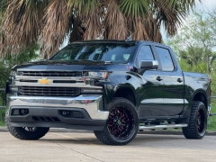 Used 2020  Chevrolet Silverado 1500 4WD Crew Cab LT at Drivenci Motors near Olmito&comma; TX