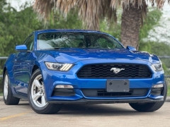 Used 2017  Ford Mustang 2d Fastback V6 at Drivenci Motors near Olmito&comma; TX