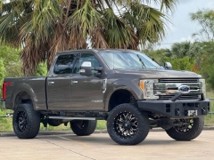 Used 2017  Ford Super Duty F-250 4WD Crew Cab Lariat at Drivenci Motors near Olmito&comma; TX