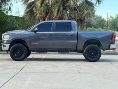 Used 2019  Ram 1500 4WD Crew Cab Big Horn&sol;Lone Star at Drivenci Motors near Olmito&comma; TX