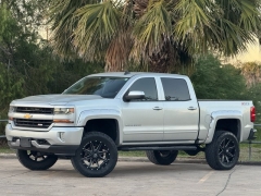 Used 2017  Chevrolet Silverado 1500 4WD Crew Cab LT at Drivenci Motors near Olmito, TX