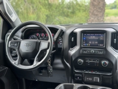 Used 2021 Chevrolet Silverado 1500 4WD Crew Cab 147" Custom Trail Boss at Drivenci Motors near Olmito, TX