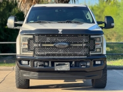 Used 2017  Ford Super Duty F-250 4WD Crew Cab Lariat at Drivenci Motors near Olmito, TX