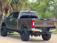 Used 2017  Ford Super Duty F-250 4WD Crew Cab Lariat at Drivenci Motors near Olmito&comma; TX