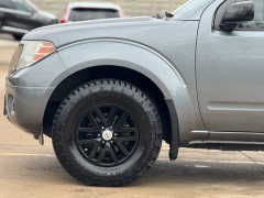 Used 2017  Nissan Frontier 2WD Crew Cab SV at Drivenci Motors near Olmito&comma; TX