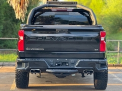 Used 2020  Chevrolet Silverado 1500 4WD Crew Cab LT Trail Boss at Drivenci Motors near Olmito, TX