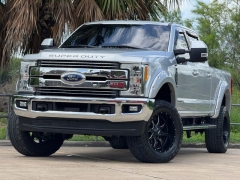 Used 2017  Ford Super Duty F-250 4WD Crew Cab Lariat at Drivenci Motors near Olmito&comma; TX