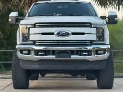 Used 2017 Ford Super Duty F-250 4WD Crew Cab Lariat at Drivenci Motors near Olmito, TX