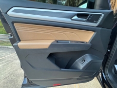 Used 2021  Volkswagen Atlas Cross Sport 2&period;0T SEL Premium 4MOTION at Drivenci Motors near Olmito&comma; TX