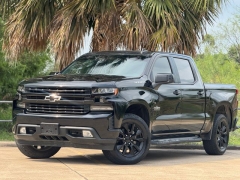 Used 2020  Chevrolet Silverado 1500 2WD Crew Cab RST at Drivenci Motors near Olmito&comma; TX