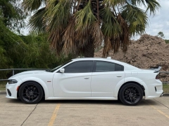 Used 2020  Dodge Charger 4d Sedan RWD Scat Pack Widebody at Drivenci Motors near Olmito&comma; TX