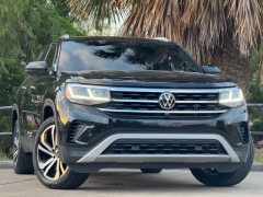Used 2021  Volkswagen Atlas Cross Sport 2&period;0T SEL Premium 4MOTION at Drivenci Motors near Olmito&comma; TX