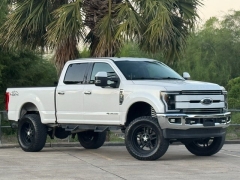 Used 2017 Ford Super Duty F-250 4WD Crew Cab Lariat at Drivenci Motors near Olmito, TX