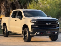 Used 2020  Chevrolet Silverado 1500 4WD Crew Cab LT Trail Boss at Drivenci Motors near Olmito&comma; TX