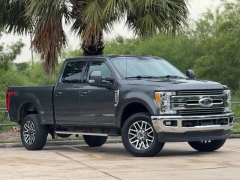 Used 2017 Ford Super Duty F-250 4WD Crew Cab Lariat at Drivenci Motors near Olmito, TX