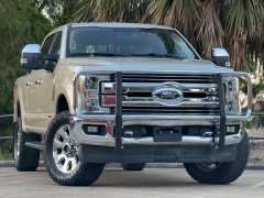 Used 2018  Ford Super Duty F-250 4WD Crew Cab Lariat at Drivenci Motors near Olmito&comma; TX