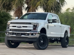 Used 2017 Ford Super Duty F-250 4WD Crew Cab Lariat at Drivenci Motors near Olmito, TX