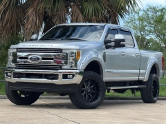 Used 2017  Ford Super Duty F-250 4WD Crew Cab Lariat at Drivenci Motors near Olmito&comma; TX