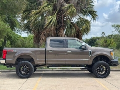 Used 2017  Ford Super Duty F-250 4WD Crew Cab Lariat at Drivenci Motors near Olmito&comma; TX