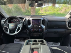 Used 2020  Chevrolet Silverado 1500 4WD Crew Cab LT at Drivenci Motors near Olmito&comma; TX