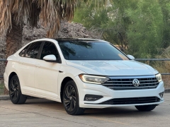 Used 2019  Volkswagen Jetta 4d Sedan 1&period;4T SEL Premium at Drivenci Motors near Olmito&comma; TX