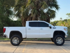 Used 2020  GMC Sierra 1500 4WD Crew Cab SLT at Drivenci Motors near Olmito&comma; TX