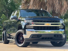 Used 2020  Chevrolet Silverado 1500 4WD Crew Cab LT at Drivenci Motors near Olmito&comma; TX