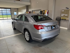 Used 2013  Chrysler 200 4d Sedan Touring at J's Auto near Manchester&comma; IA