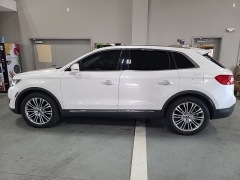 2016 Lincoln MKX 4d SUV AWD Reserve at J's Auto near Manchester, IA