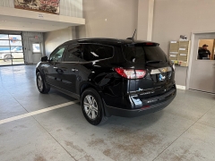 Used 2017  Chevrolet Traverse 4d SUV AWD LT w&sol;2LT at J's Auto near Manchester&comma; IA