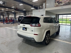 Used 2019 Jeep Cherokee 4d SUV 4WD Overland 2.0L Turbo at J's Auto near Manchester, IA
