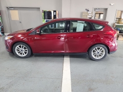  2016 Ford Focus 4d Hatchback SE at J's Auto near Manchester, IA