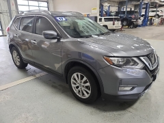 Used 2017  Nissan Rogue 2017&period;5 FWD SV at J's Auto near Manchester&comma; IA